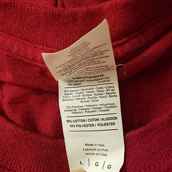 Crunch T-shirt and Gym Bag - Picture 5 of 10